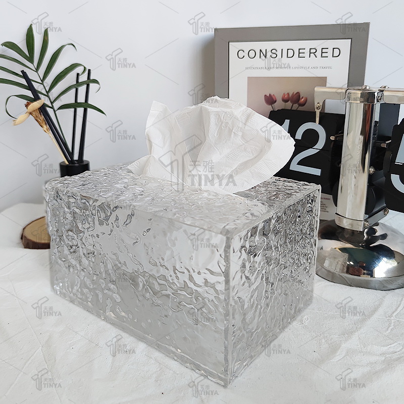 小小空間 大大容量 - 亞克力紙巾盒的奇妙世界